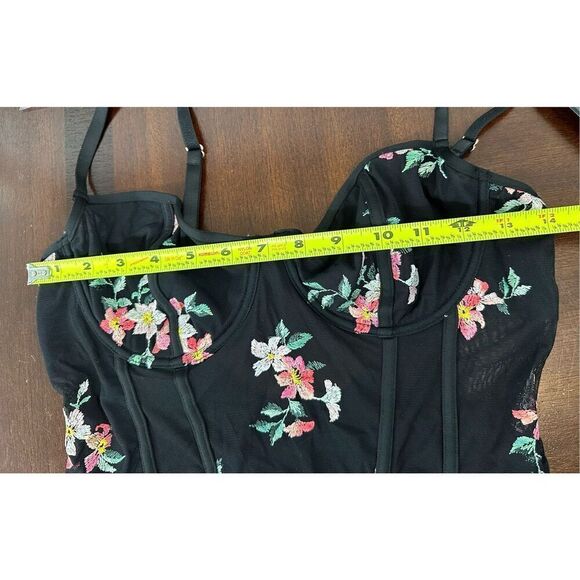 NWT I.N.C. International Concepts Women's Floral Lace Lingerie Bodysuit - Medium - Picture 9 of 12